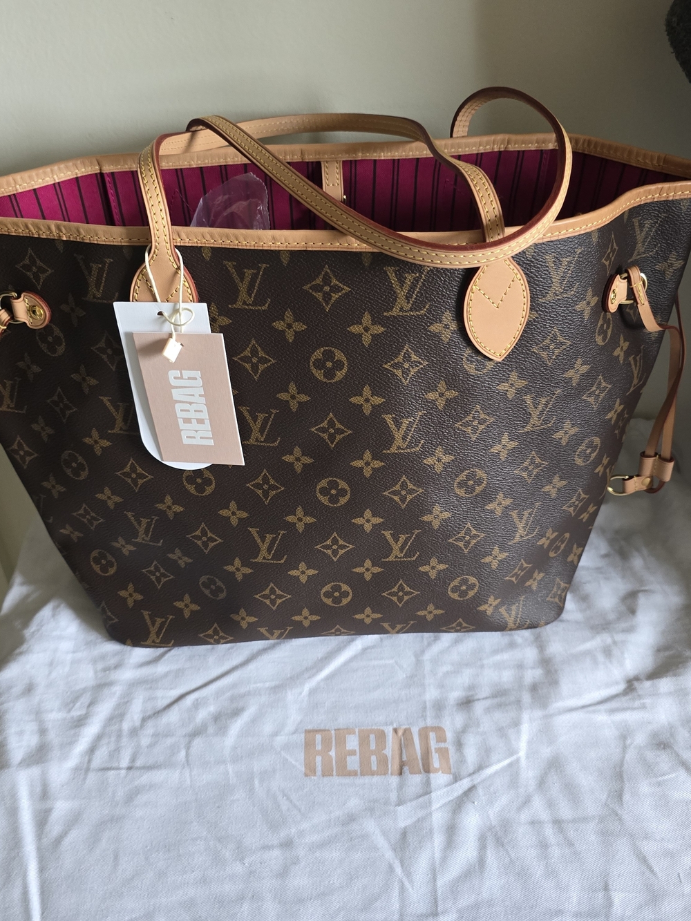 Louis Vuitton Monogram Neverfull Tote with Pink Interior